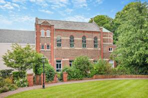 24 The Chapel House, Palace Gate, Exeter EX1 1JA