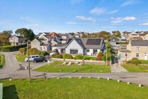 Avonlea, Chapel Road, Crofty, Swansea SA4 3SJ