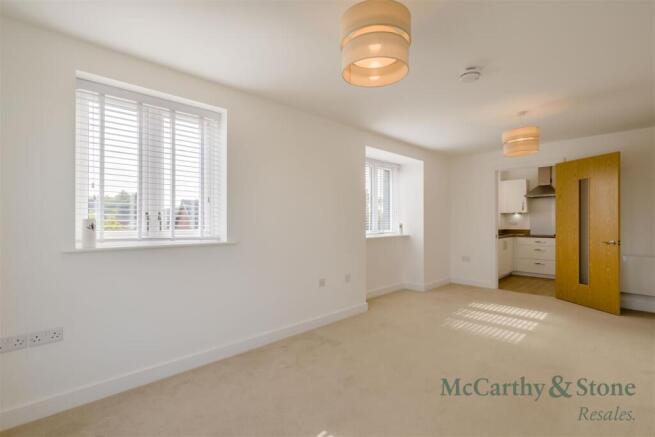 8702969-interior07.jpg