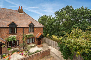 6 Hog Cottage, Farm Place, Henton, Chinnor OX39 4AD