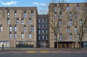 Flat 15, 49, Clarence Avenue, Gants Hill, Ilford IG2 6FB