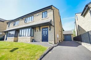 5, Tyersal Gardens, Tyersal, Bradford BD4 8AX