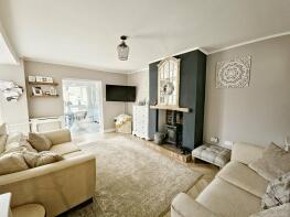 15, Holdenby Road, Northampton NN6 8JD