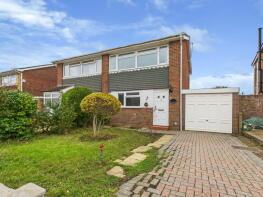 62, Ingleside Crescent, Lancing BN15 8EW