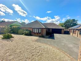 41, Oaks Drive, St. Leonards, St Leonards And St Ives BH24 2QR