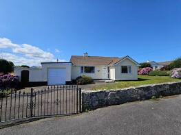 34, Symons Close, Blackwater TR4 8ER