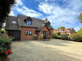 Fernleigh, The Tye, Ipswich IP6 8HZ