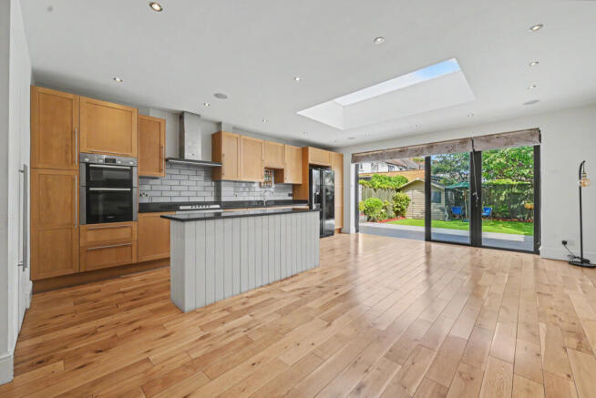 Kitchen/Reception