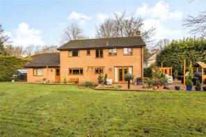 Woodcote House, Clipsham Road, Oakham LE15 7QS