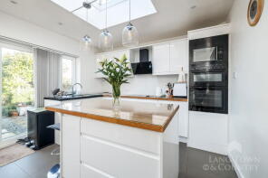 48, Plymstock Road, Plymouth PL9 7NU