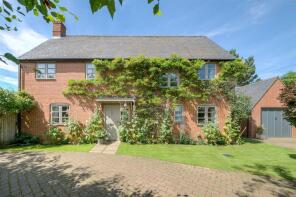 2 Rowan House, Cattle End, Towcester NN12 8EN