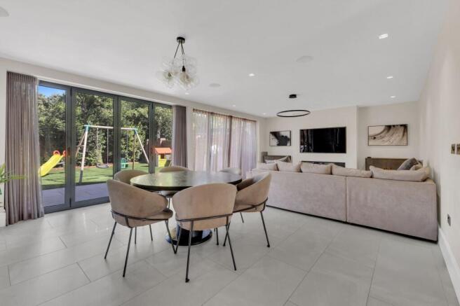 Dining/Family Room