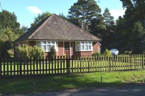Woodside, Castle Road, Reading RG7 1UL