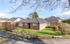 1, North Mead, Bramhope, Leeds LS16 9DT