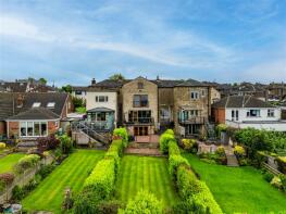 10, Fall Lane, Hartshead, Liversedge WF15 8AR