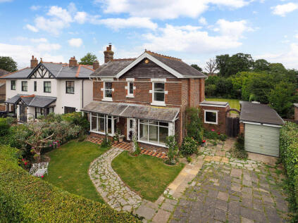 Park Crescent, Emsworth