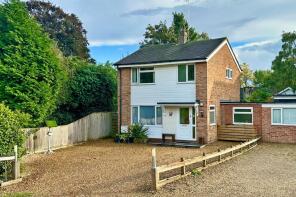 Waydown, Chambrai Close, Appleford, Abingdon OX14 4NT