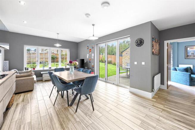 Living & Dining Kitchen