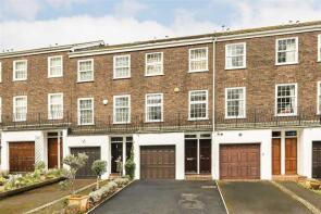 28, Broom Park, Teddington TW11 9RS