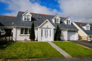 2, Ashburton Grove, Princes Gate, Narberth SA67 8HX