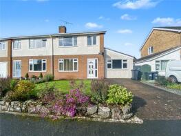12, Court Way, Tiverton EX16 7BH