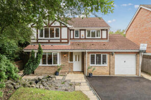 11, Camargue Close, Whiteley, Fareham PO15 7DT