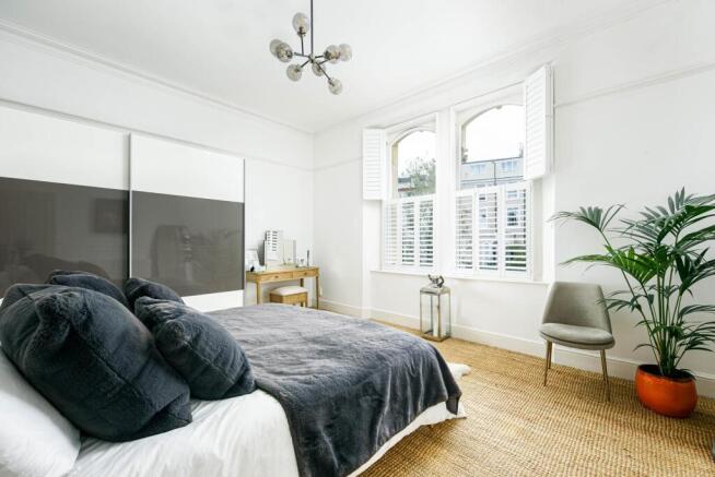 Bedroom1_1.jpg