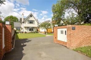 36 Field View, Winkfield Road, Windsor SL4 4AF