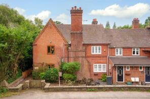 11, Lower Minley Cottages, Minley Road, Blackwater, Camberley GU17 9UD