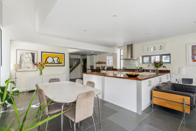 Kitchen/Family room