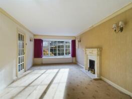 9, Thorntree Close, Darrington, Pontefract WF8 3DQ