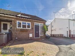 32, South Street, Ware SG12 8AJ