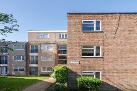 Dunraven Drive, Enfield, London, UK, EN2 8LN