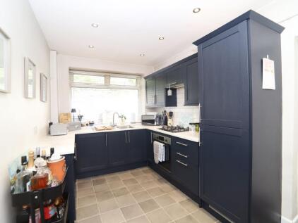 Telekebir Road, Pontypridd, CF37
