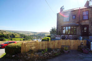 3, Beswick Cottages, Grains Road, Oldham OL3 5RL