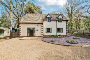 Pine Heath Cottage, Cromer Road, High Kelling NR25 6QD