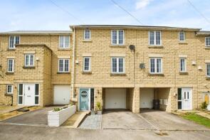17, Holly Park Way, Illingworth, Halifax HX2 8AJ