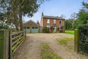 Hollies Farm, Bucklesham Road, Foxhall IP10 0AU