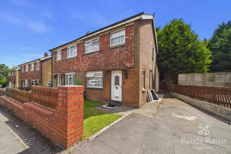 Lowood Lane, Birstall, Batley, West Yorkshire, WF17