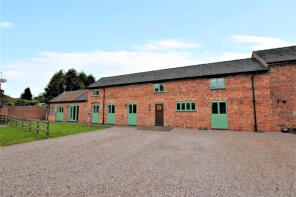 4, Kingstone Hall Barns, Church Lane, Uttoxeter ST14 8QJ