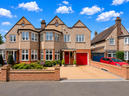 Lingwood Gardens, Osterley, TW7