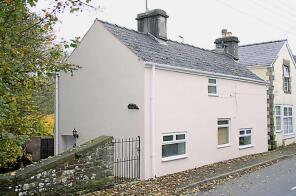 Pembroke Cottage, Road From Junction At Park Hill To Junction At New Road, The Bay, Lydney GL15 4PE