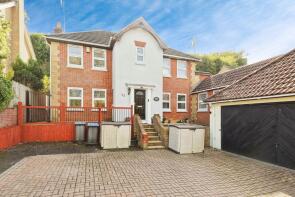13 Brockhurst, Badgers Rise, Dover CT17 0TL