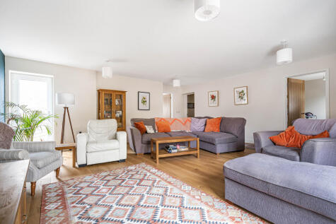 Lindsay Avenue, Hitchin, SG4