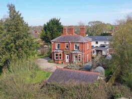 Oak Lodge, Holt Road, Cross Lanes, Wrexham LL13 0TU