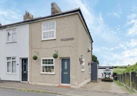 11, Laundry Cottages, Wennington Road, Wennington, Rainham RM13 9DW