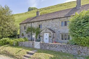 Ivy Cottage, Pindale Road, Hope Valley S33 8WU