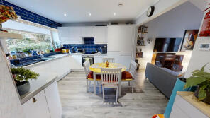 8, Chandlers Court, Simpson, Milton Keynes MK6 3BN