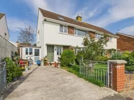 77, Meadow Lane, Porthcawl CF36 5EY