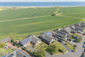 1, The Fairway, Morpeth NE65 0JW